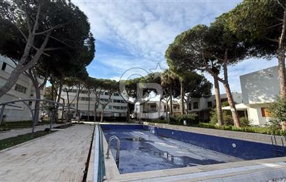 Çeşme Boyalıkta Denize Sıfır,Havuzlu,Plajlı Lüks Dubleks 3+1