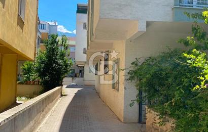 GÜRSU’DA MERKEZİ KONUMDA SİTE İÇERİSİNDE FERAH 3+1 SATILIK DAİRE