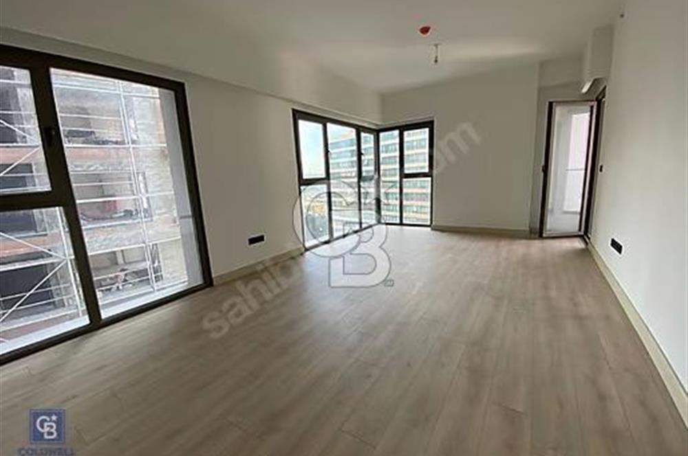 Fikirtepe 19. Etap'ta Site İçinde, 135m² 3+1 Kiralık Daire
