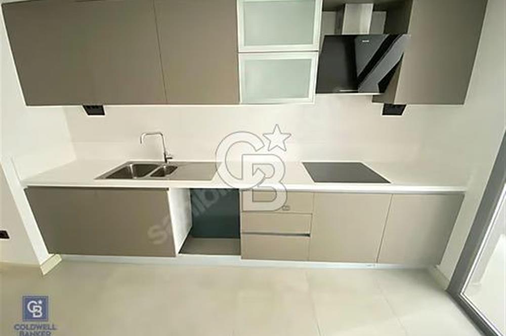 Fikirtepe 19. Etap'ta Site İçinde, 135m² 3+1 Kiralık Daire