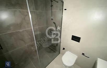 Fikirtepe 19. Etap'ta Site İçinde, 135m² 3+1 Kiralık Daire