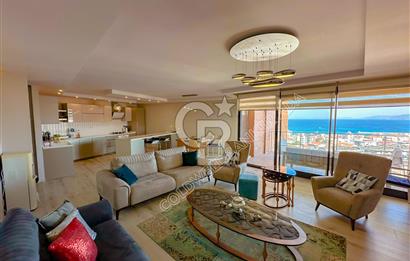 Kuşadası Terrace Ada Sitesi'nde Panoramik Deniz Manzaralı Satılık 3+1 Lüks Daire