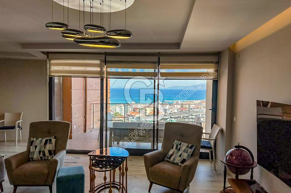 Kuşadası Terrace Ada Sitesi'nde Panoramik Deniz Manzaralı Satılık 3+1 Lüks Daire