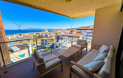 Kuşadası Terrace Ada Sitesi'nde Panoramik Deniz Manzaralı Satılık 3+1 Lüks Daire