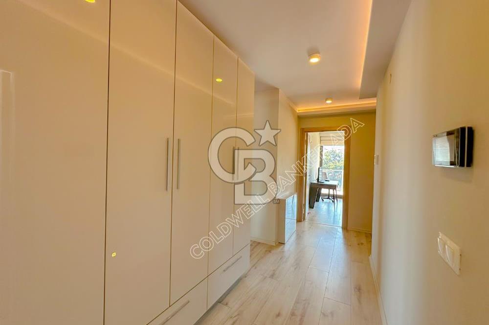 Kuşadası Terrace Ada Sitesi'nde Panoramik Deniz Manzaralı Satılık 3+1 Lüks Daire
