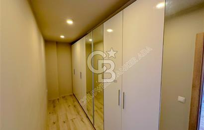 Kuşadası Terrace Ada Sitesi'nde Panoramik Deniz Manzaralı Satılık 3+1 Lüks Daire