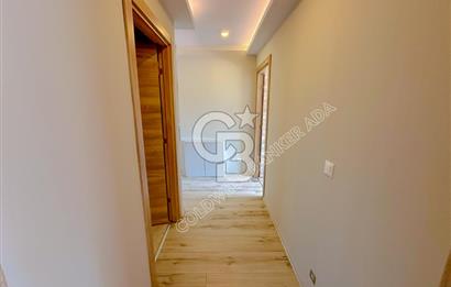 Kuşadası Terrace Ada Sitesi'nde Panoramik Deniz Manzaralı Satılık 3+1 Lüks Daire