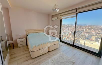 Kuşadası Terrace Ada Sitesi'nde Panoramik Deniz Manzaralı Satılık 3+1 Lüks Daire