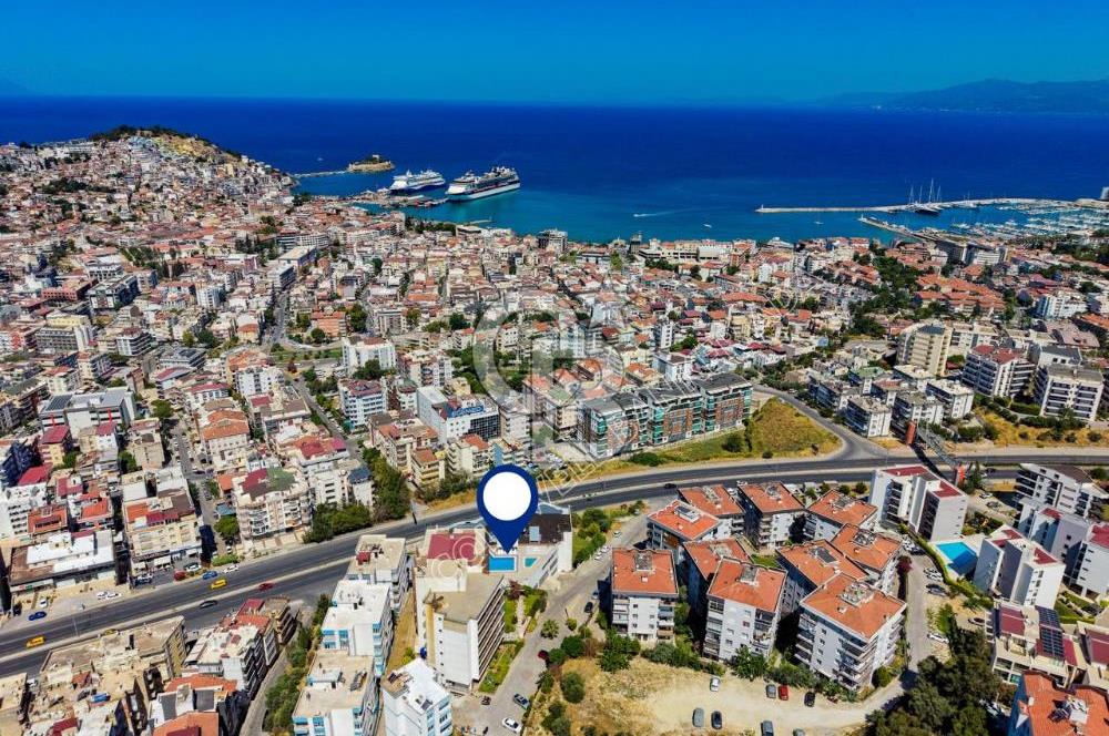 Kuşadası Terrace Ada Sitesi'nde Panoramik Deniz Manzaralı Satılık 3+1 Lüks Daire