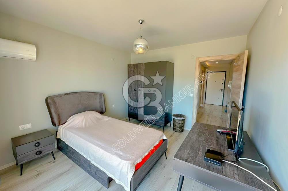 Kuşadası Terrace Ada Sitesi'nde Panoramik Deniz Manzaralı Satılık 3+1 Lüks Daire