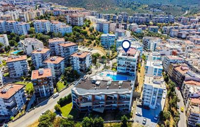 Kuşadası Terrace Ada Sitesi'nde Panoramik Deniz Manzaralı Satılık 3+1 Lüks Daire