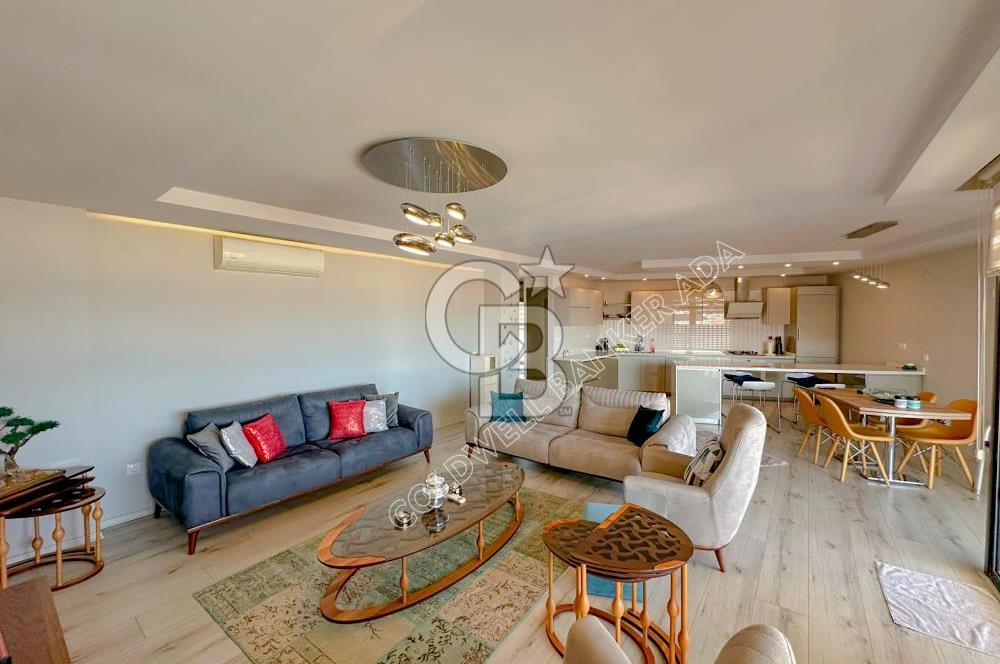 Kuşadası Terrace Ada Sitesi'nde Panoramik Deniz Manzaralı Satılık 3+1 Lüks Daire