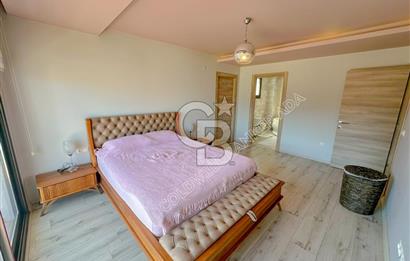 Kuşadası Terrace Ada Sitesi'nde Panoramik Deniz Manzaralı Satılık 3+1 Lüks Daire