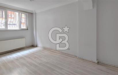 Bayrampaşa Orta Mahallede Bahçe Kullanımlı 3 + 1 Daire