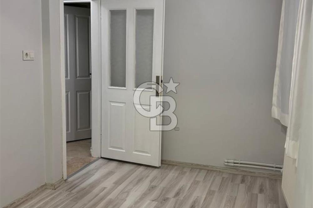 Bayrampaşa Orta Mahallede Bahçe Kullanımlı 3 + 1 Daire