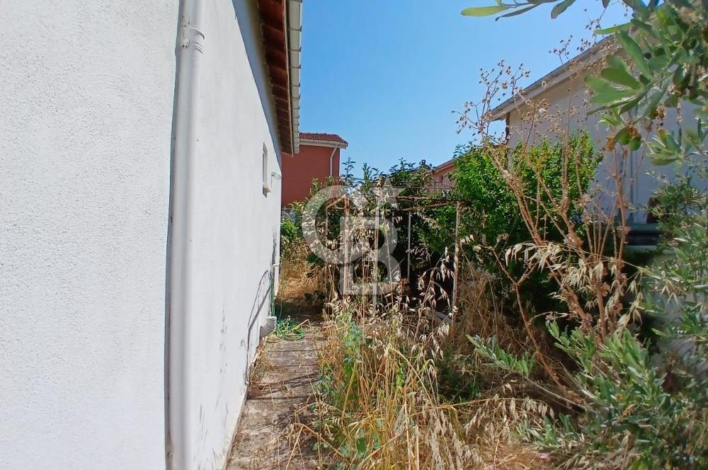 ÇANAKKALE LAPSEKİ EMEK SİTESİ'NDE 260m² ARSALI, 2+1 MÜSTALİK EV