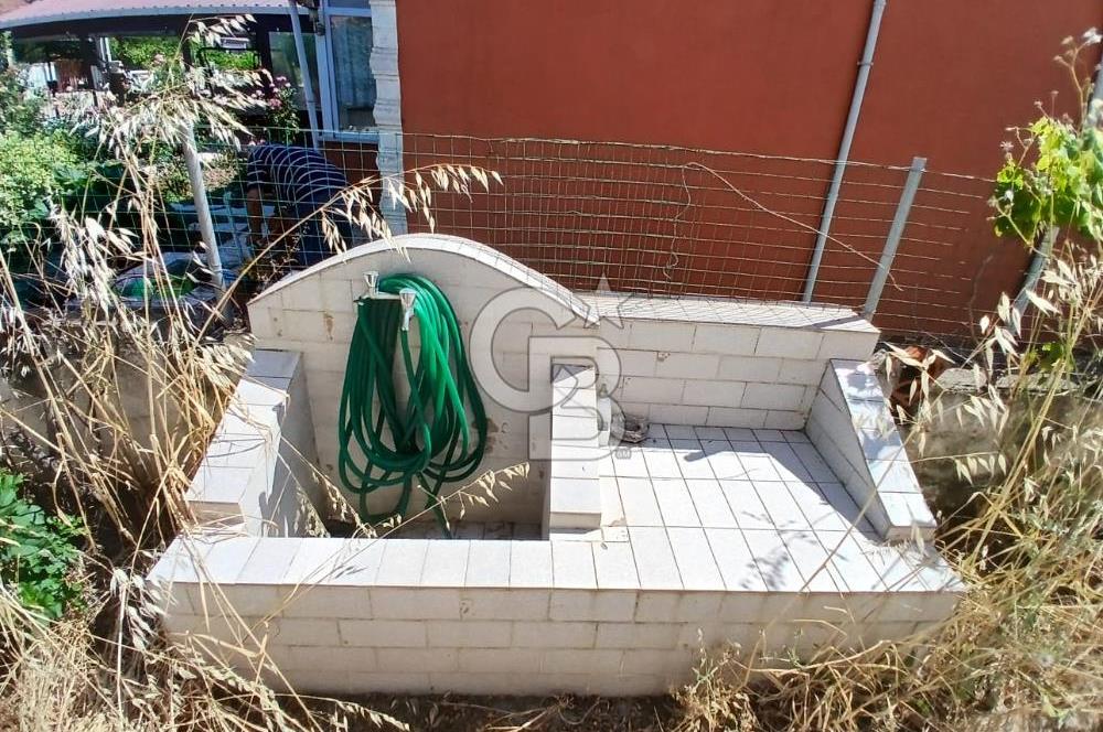 ÇANAKKALE LAPSEKİ EMEK SİTESİ'NDE 260m² ARSALI, 2+1 MÜSTALİK EV
