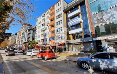 İZMİT ATATÜRK BULVARI'NDA SATILIK SIFIR 1+1 GENİŞ OFİS