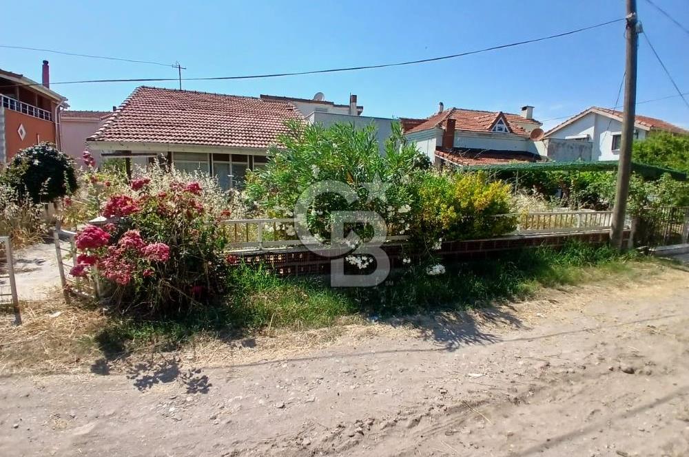 ÇANAKKALE LAPSEKİ EMEK SİTESİ'NDE 260m² ARSALI, 2+1 MÜSTALİK EV