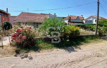 ÇANAKKALE LAPSEKİ EMEK SİTESİ'NDE 260m² ARSALI, 2+1 MÜSTALİK EV