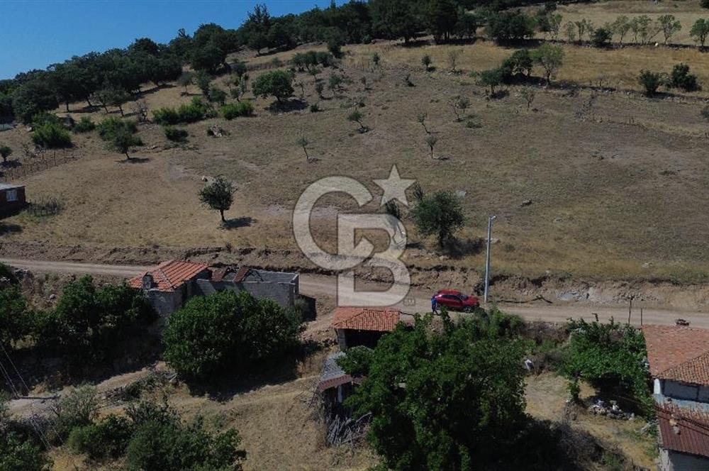 BAYRAMİÇ SÖĞÜTGEDİĞİ KÖYÜNDE SATILIK 1400 M2 ARSA