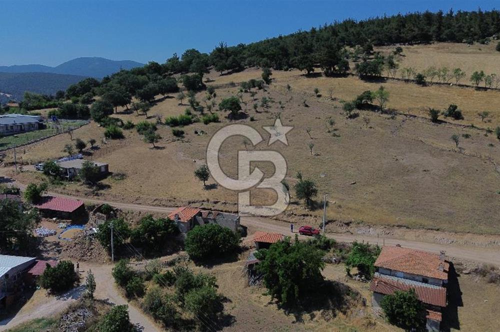 BAYRAMİÇ SÖĞÜTGEDİĞİ KÖYÜNDE SATILIK 1400 M2 ARSA