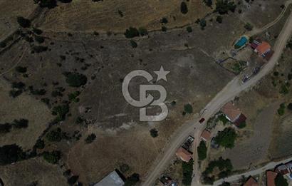 BAYRAMİÇ SÖĞÜTGEDİĞİ KÖYÜNDE SATILIK 1400 M2 ARSA