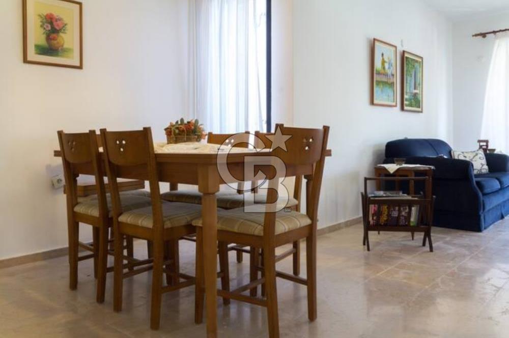 ÇEŞME ALAÇATI'DA MERKEZE ÇOK YAKIN EŞYALI KİRALIK MÜSTAKİL VİLLA