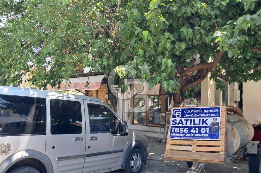 AKKÖY TARİHİ MEYDANINDA SATILIK BİNA