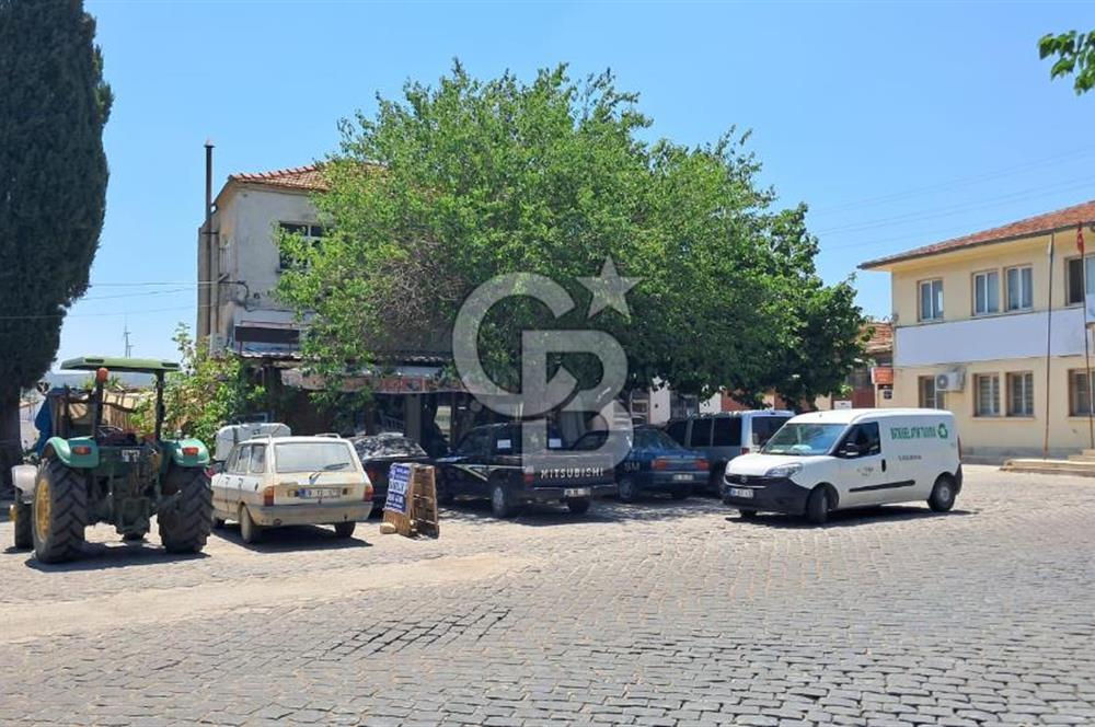 AKKÖY TARİHİ MEYDANINDA SATILIK BİNA