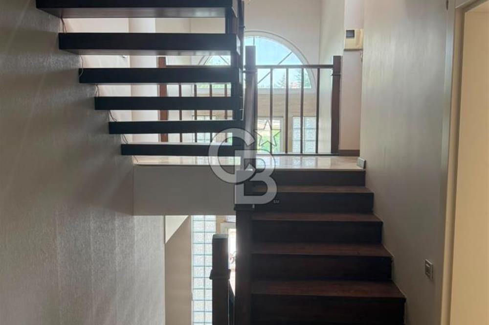 Çiğdem Park Rönesans Villaları - Satılık Boş Villa
