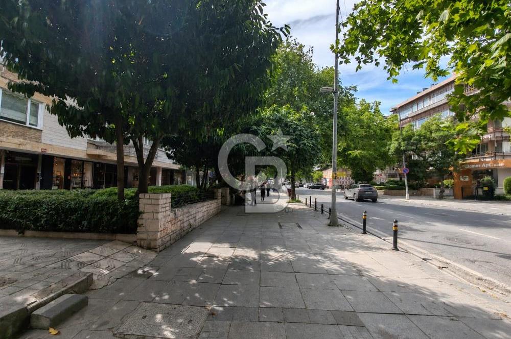 BAĞDAT CADDESİ'NDE DEVREN KİRALIK PRESTİJLİ MÜCEVHER MAĞAZASI