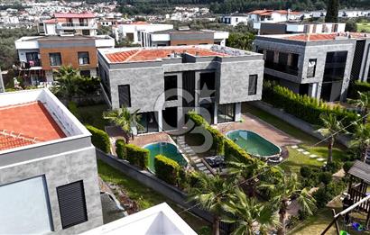KUŞADASI GÜZELÇAMLI DA ÖZEL HAVUZLU 3+1 SATILIK VİLLA