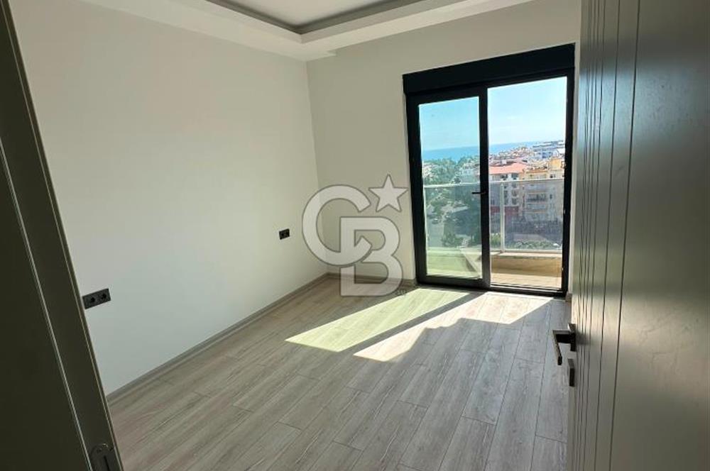 Alanya Mahmutlar'da Deniz Manzaralı Satılık 1+1 Daire
