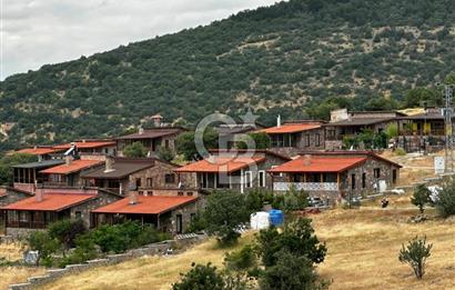 ÇAMLIDERE'DE MÜSTAKİL 2+1 ÖZEL YAPIM TAŞ VİLLA