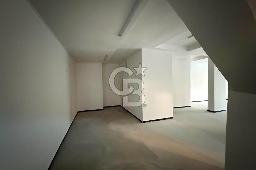 Ümraniye Altınşehirde Köşe Başı Kiralık Dükkan