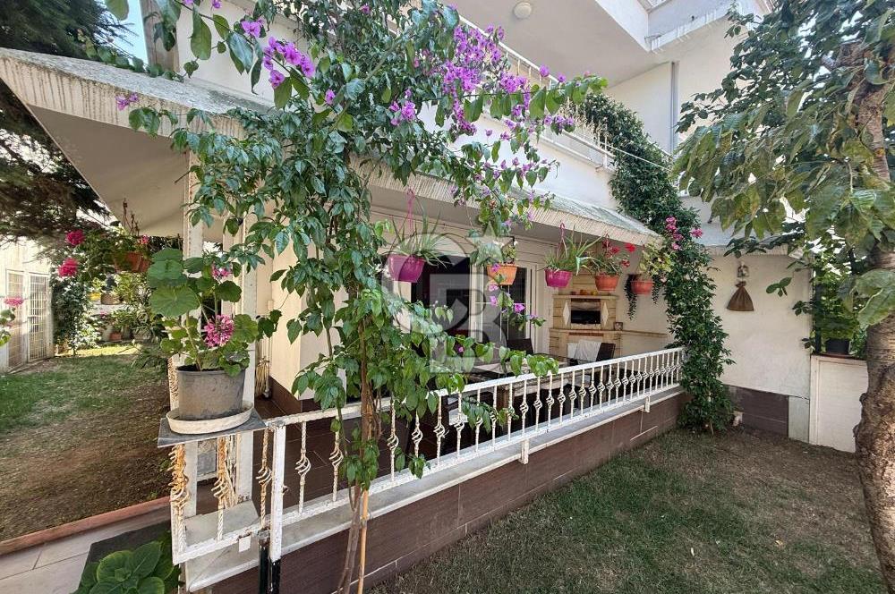 ÇINARCIK KORU SÜMER SİTESİ'NDE SATILIK EŞYALI 4+1 VİLLA