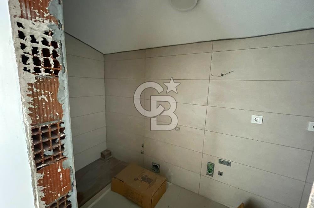 Sancaktepe Yenidoğan Mevlana Mahallesi Satılık 4+2 Üst Dubleks Daire