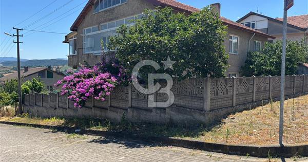 YALOVA ALTINOVA SUBAŞINDA 465 M2 ARSA İÇİNDE MÜSTAKİL EV - 358136