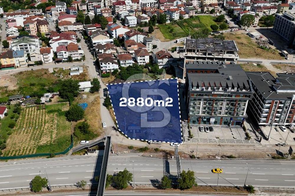 CB AKADEMİ KANDIRA YOLUNA CEPHE SATILIK REZİDANS ARSA HİSSESİ