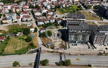 CB AKADEMİ KANDIRA YOLUNA CEPHE SATILIK REZİDANS ARSA HİSSESİ