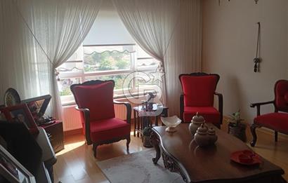 Gökçen Efe Sitesi'nde Metro Yanı Lüks Masrafsız 3+1 Daire