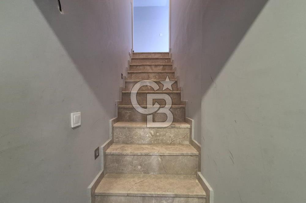 PENDİK – FEVZİ ÇAKMAK’TA SATILIK 4+2 DUBLEKS DAİRE