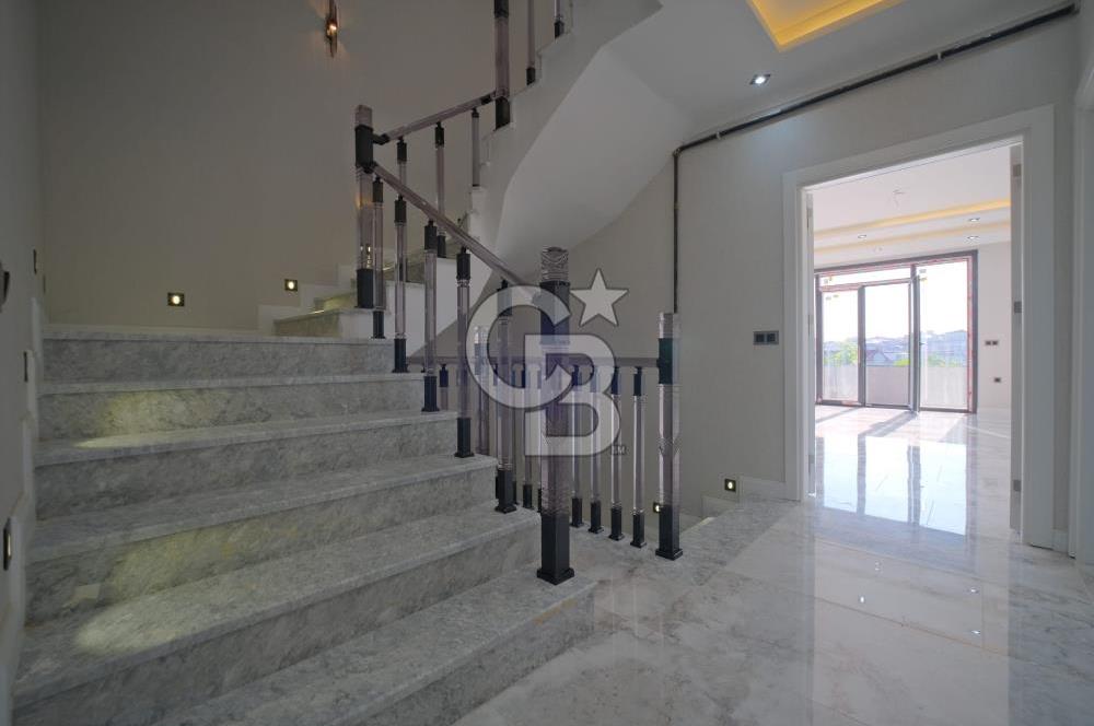 ARNAVUTKÖY MAREŞAL FEVZİ ÇAKMAK'TA SATILIK ULTRA LÜKS 6+2 VİLLA