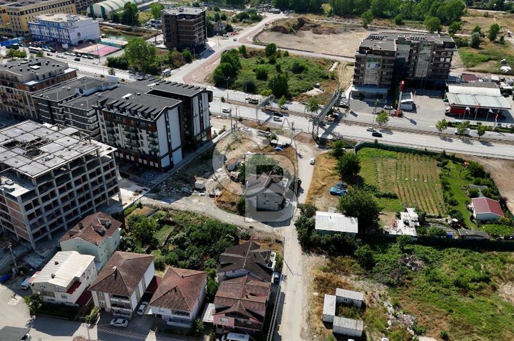 CB AKADEMİ KANDIRA YOLUNA CEPHE SATILIK REZİDANS ARSA HİSSESİ