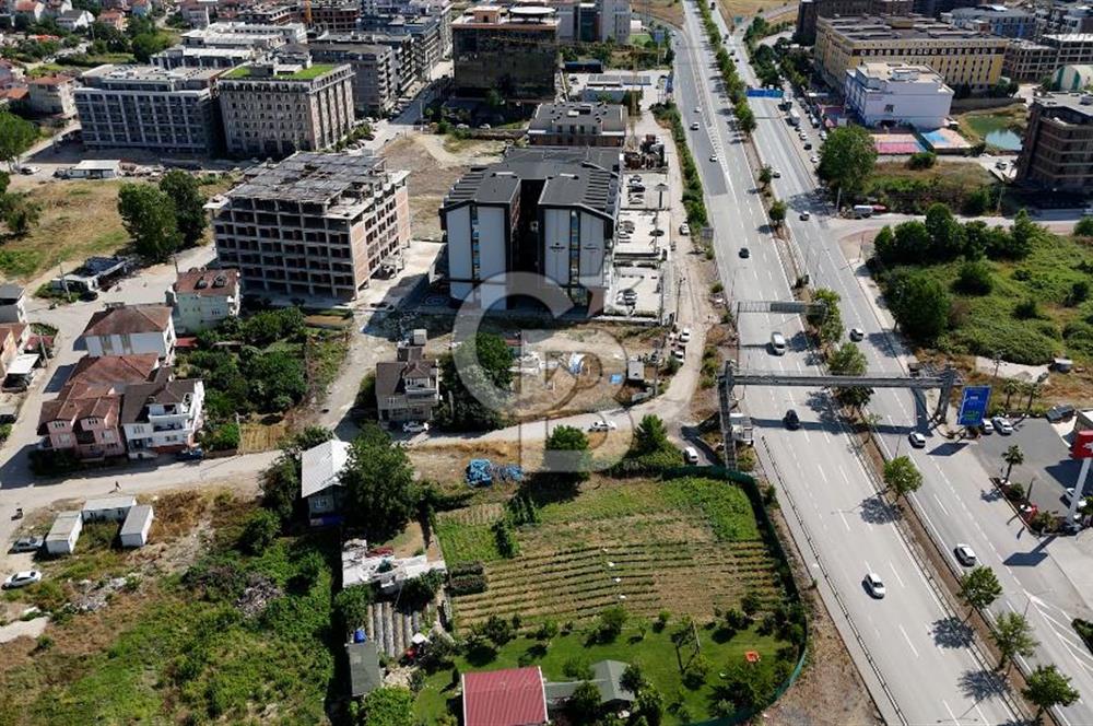 CB AKADEMİ KANDIRA YOLUNA CEPHE SATILIK REZİDANS ARSA HİSSESİ