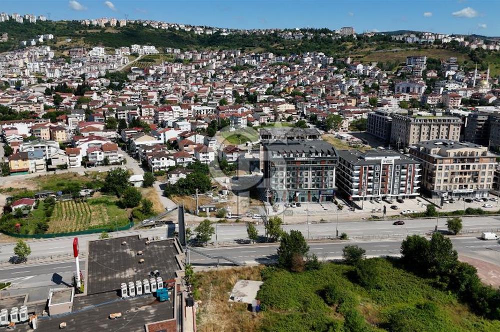 CB AKADEMİ KANDIRA YOLUNA CEPHE SATILIK REZİDANS ARSA HİSSESİ