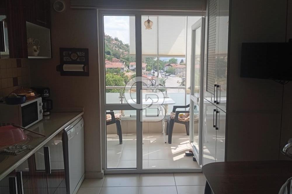 Gökçen Efe Sitesi'nde Metro Yanı Lüks Masrafsız 3+1 Daire