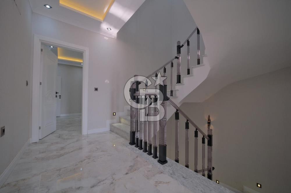 ARNAVUTKÖY MAREŞAL FEVZİ ÇAKMAK'TA SATILIK ULTRA LÜKS 6+2 VİLLA
