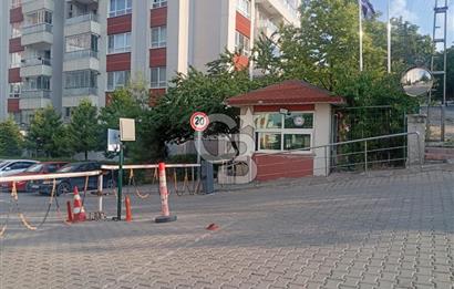 Gökçen Efe Sitesi'nde Metro Yanı Lüks Masrafsız 3+1 Daire